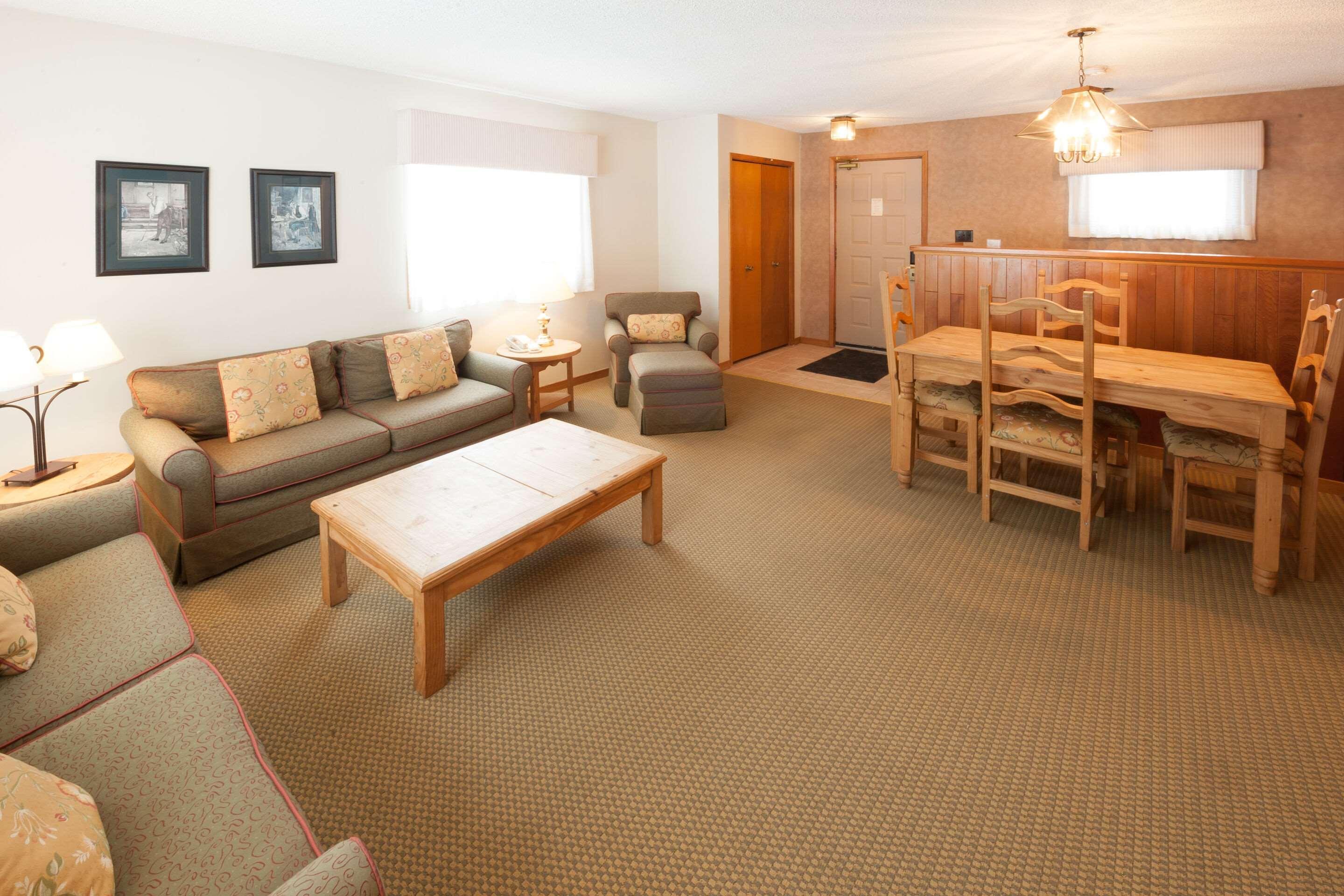 Pinestone Resort, Conference Centre, Spa & Golf Course Haliburton Exteriör bild