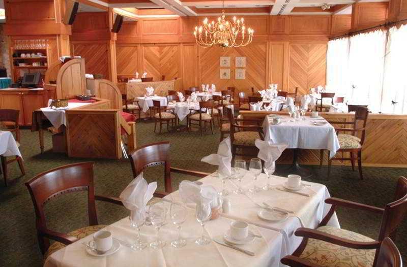 Pinestone Resort, Conference Centre, Spa & Golf Course Haliburton Restaurang bild