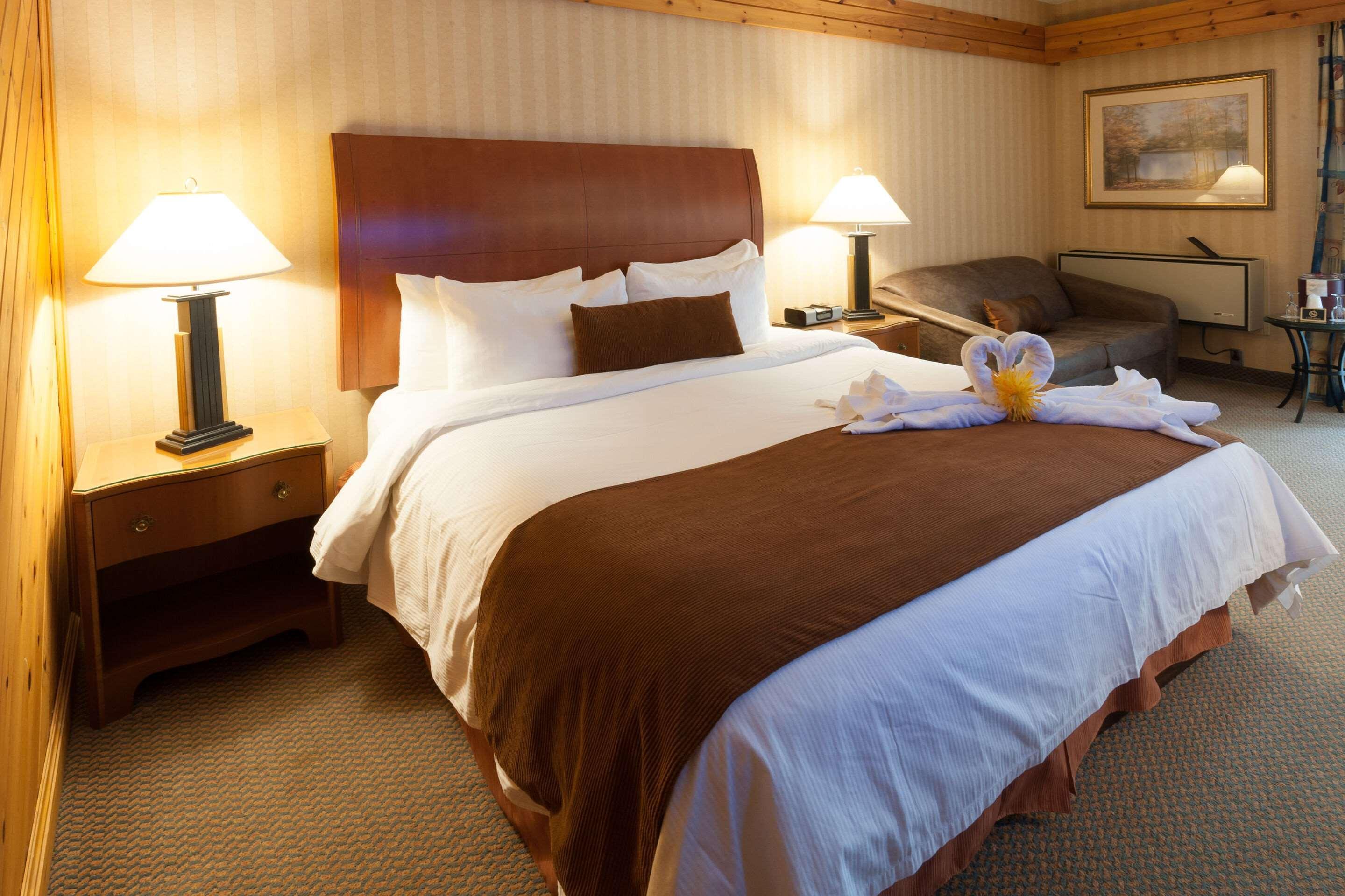 Pinestone Resort, Conference Centre, Spa & Golf Course Haliburton Exteriör bild
