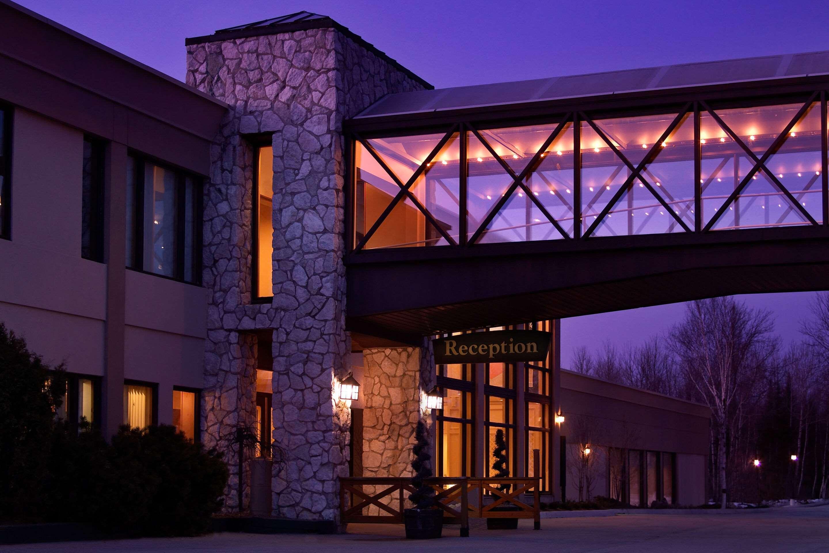 Pinestone Resort, Conference Centre, Spa & Golf Course Haliburton Exteriör bild