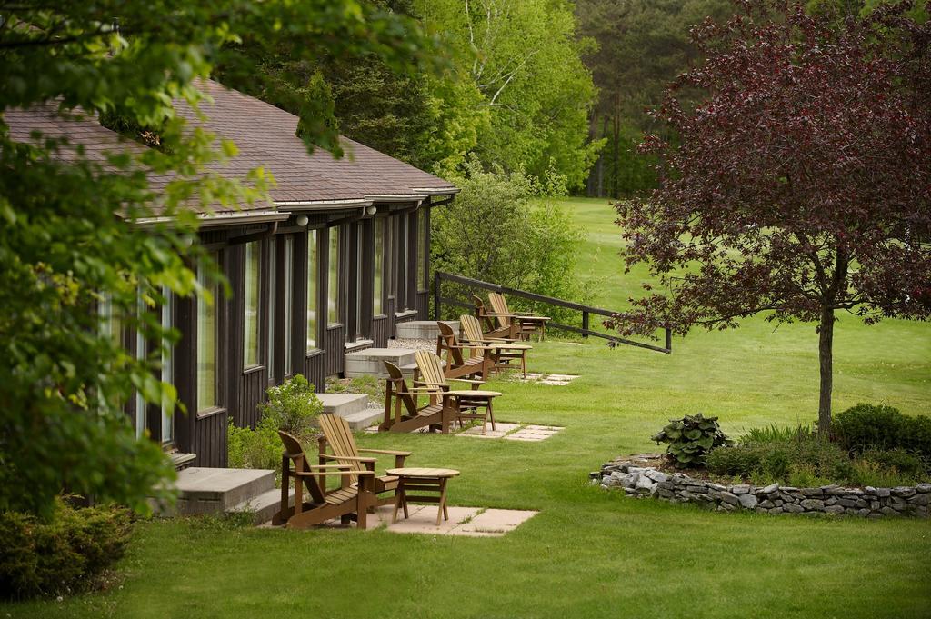 Pinestone Resort, Conference Centre, Spa & Golf Course Haliburton Exteriör bild